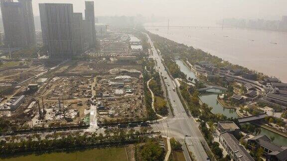 晴天杭州市中心交通滨河湾建设场航拍延时全景4k中国