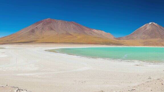 拉古纳佛得角全景位于玻利维亚和智利之间的安第斯山脉