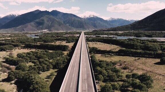 空中公路林芝西藏中国