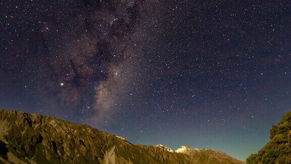 库克山的银河时间流逝视频