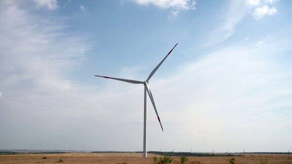 鸟瞰农场景观和产生清洁可再生能源的风力涡轮机