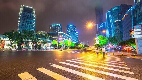 哈尔滨市区夜间十字路口的交通状况间隔拍摄4khyperlapse