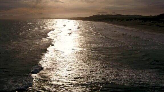 日落时分南非宁静的海岸线