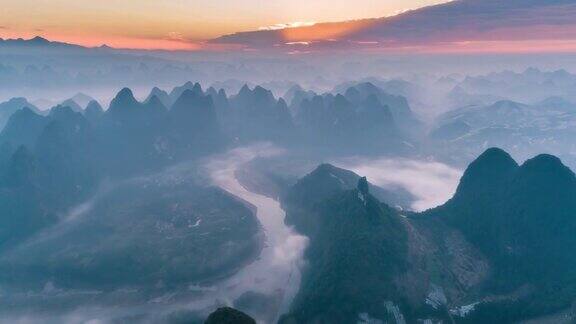 一个完美的日出在桂林我拍了它的空中时间推移
