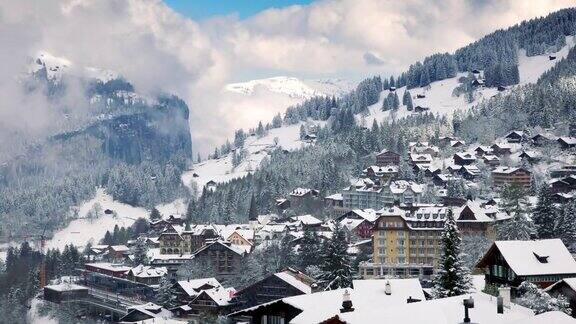 瑞士阿尔卑斯山村庄的时光流逝