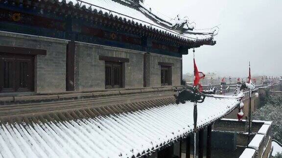 雪景中的西安古城墙中国