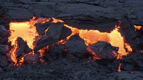 冰岛火山喷发