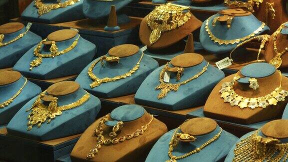 阿拉伯联合酋长国迪拜商店出售的珠宝