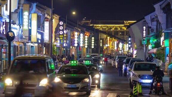 杭州城夜景时间照亮了著名的购物、交通、街道边全景时间跨度为4k中国