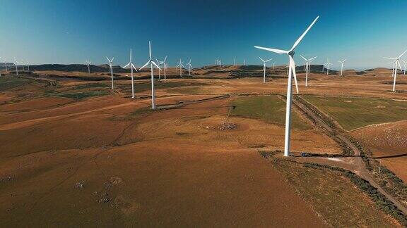 巴西南部高原地区的风力发电机