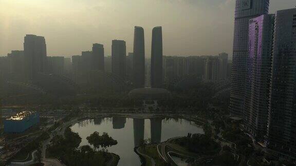 日落时间成都市国家金融中心交通道路公园湖泊航拍全景4k中国