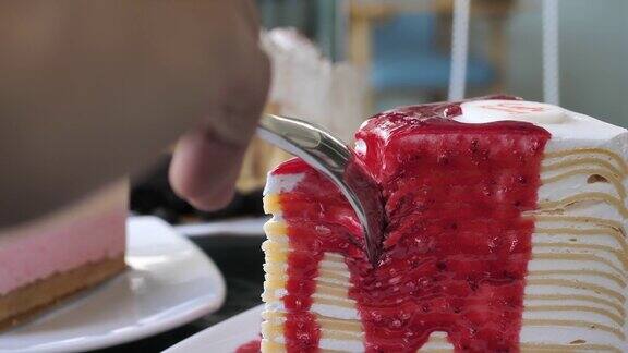 切草莓芝士蛋糕