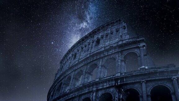 意大利罗马圆形大剧场银河和陨落的星星