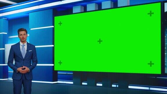 脱口秀电视节目:英俊的白人男性主持人站在演播室使用大绿色色度键屏幕新闻主播谈论新闻天气播放模型有线频道媒介