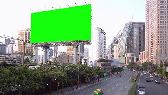 以城市交通为背景的广告牌绿幕泰国曼谷4k决议