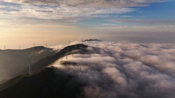 山上风发云海日出美