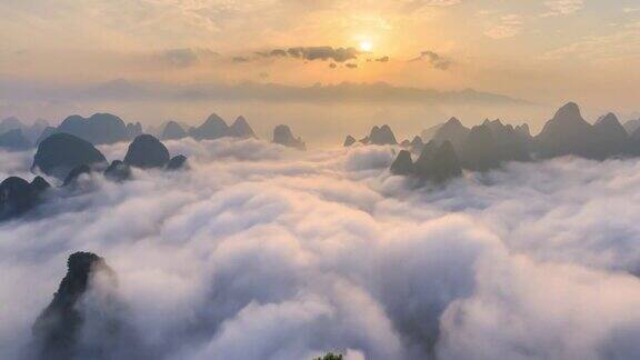 延时拍摄美丽桂林的日出云海