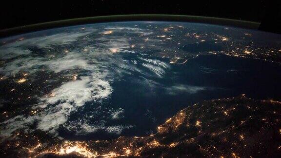 从太空看地球真实的视频没有CGI来自国际空间站