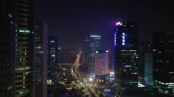 夜光飞行飞越杭州市区交通街道航拍4k中国