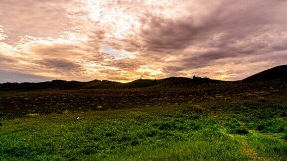 内蒙古大草原上的夕阳