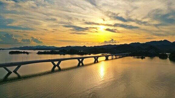 美丽的千岛湖自然景观的航拍镜头在淳安杭州浙江省中国