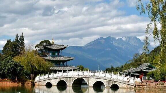 黑龙池玉泉公园