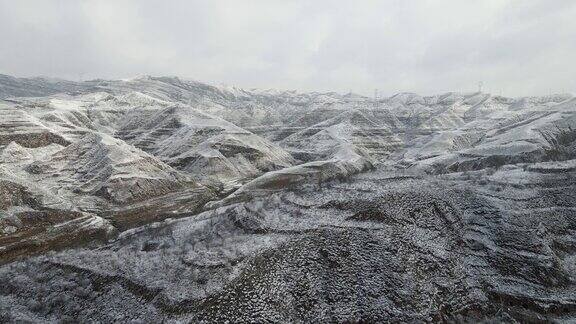 中国山西黄土高原的冬季雪景