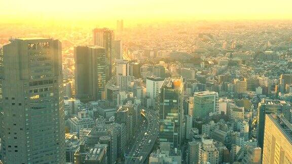 日落时分的东京|缩小