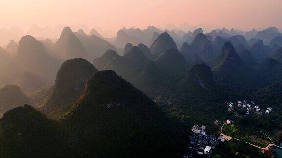 桂林日落鸟瞰图中国
