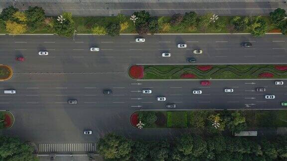 白天时间成都市著名金融区区交通街道高空俯视图4k中国