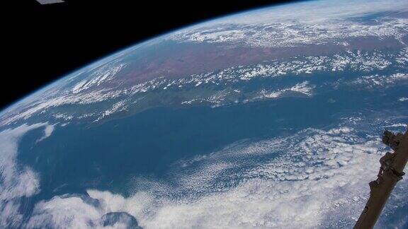 从太空看地球真实的视频没有CGI来自国际空间站