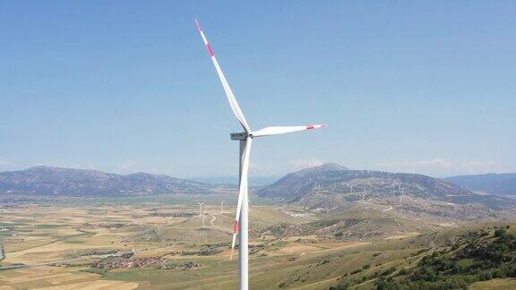 风力涡轮机鸟瞰图风力发电站