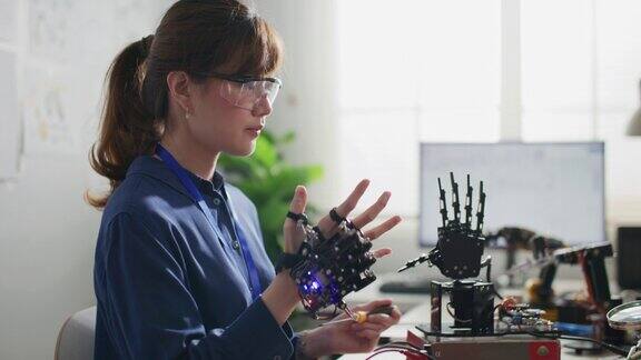 未来的假肢机器人手臂开发工程师在研究实验室