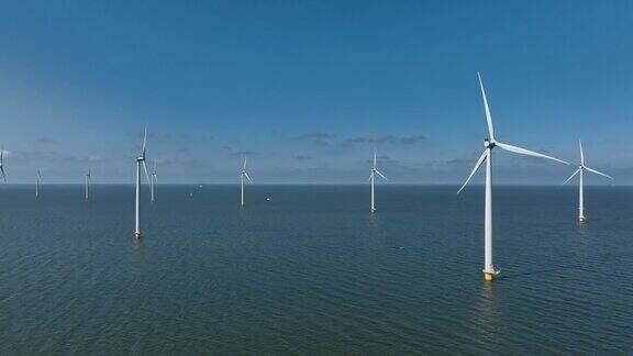 海上风力发电园内的风力涡轮机