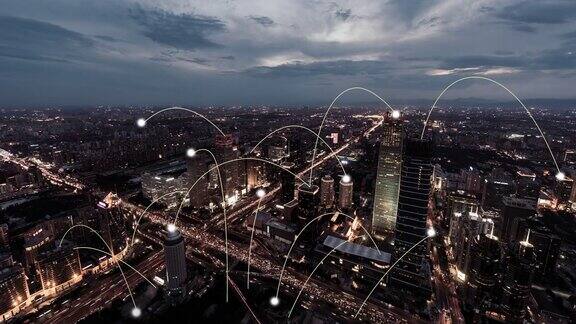 鸟瞰图城市网络和白天到晚上的过渡
