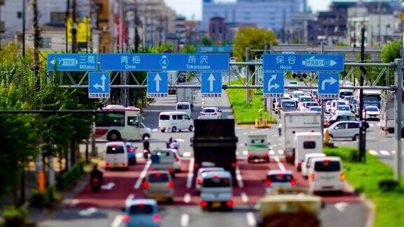 东京城市街道上的微型交通堵塞的时间推移