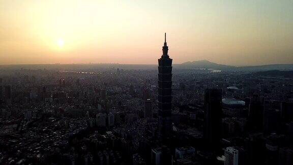 鸟瞰台湾台北市景名楼日落