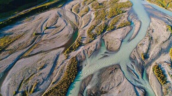 俯瞰新西兰南岛怀劳河