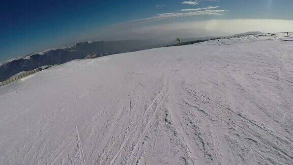 在滑雪道上