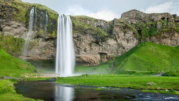 冰岛的Seljalandsfoss瀑布的时间流逝