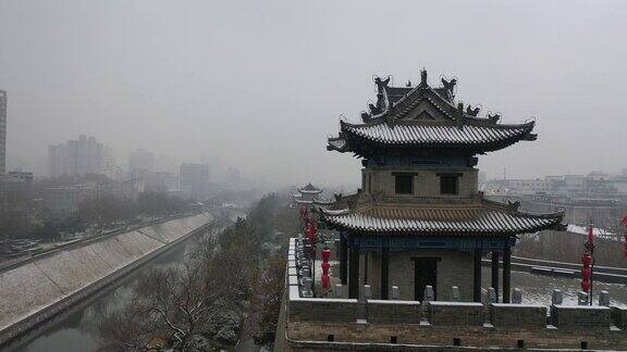 西安城墙的雪景