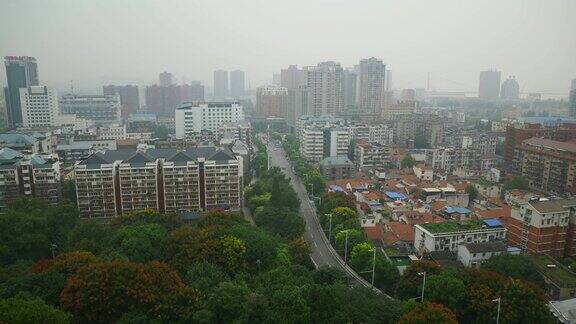 白天时间武汉最著名的寺庙屋顶城市景观交通道路全景4k中国