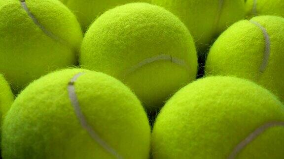 一排排的网球