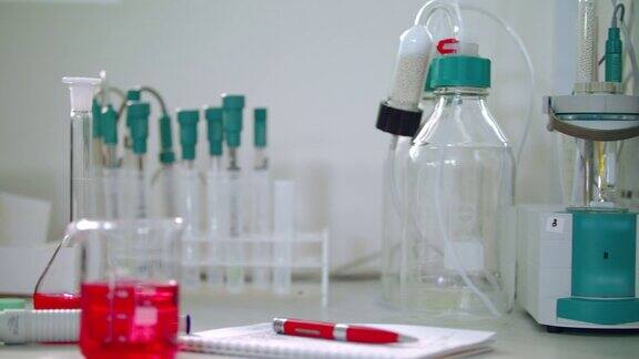 化学实验室的现代化实验设备化学实验室设备