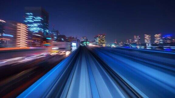 自动列车驶往日本东京隧道的4K时间间隔