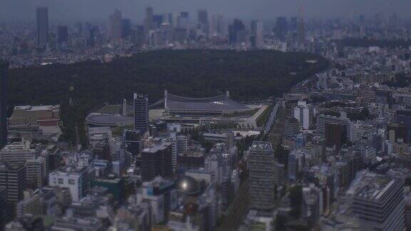 东京新宿区的微缩城市景观高角广角拍摄