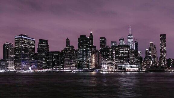 TD纽约下曼哈顿在晚上美国纽约