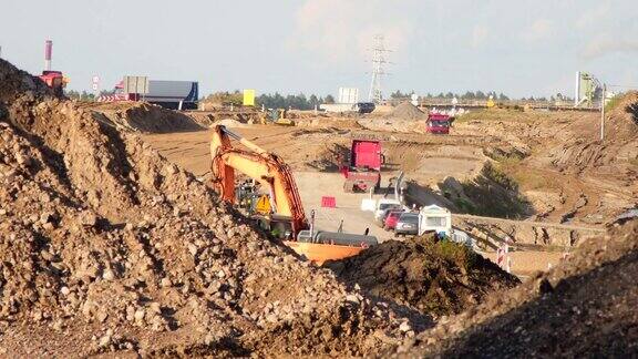 建筑工地上的道路和车辆