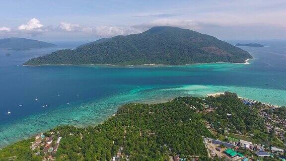 泰国热带岛屿鸟瞰图