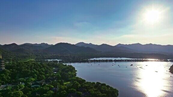 浙江杭州日落时分美丽的西湖自然风光鸟瞰